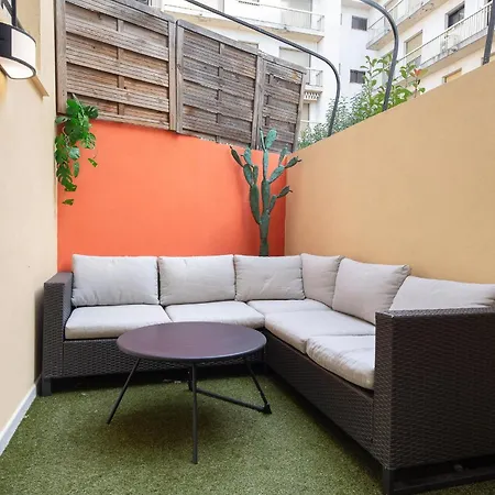 Beautiful And Cozy 3 Bedrooms In Antibes