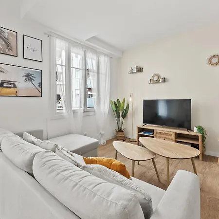 Lägenhet Beautiful And Cozy 3 Bedrooms In *