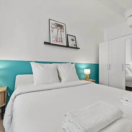 Beautiful And Cozy 3 Bedrooms In アンティーブ